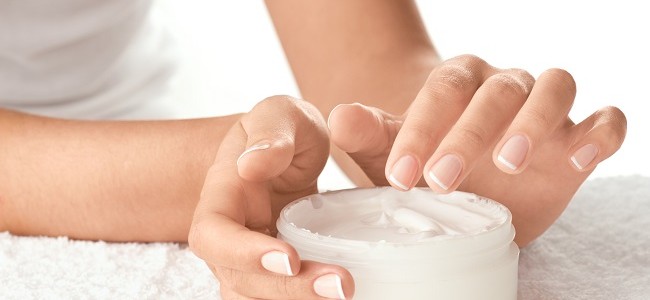 Mejora las cremas humectantes comunes y ahorra dinero