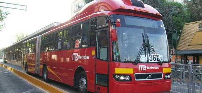 Amparo concedido a adulto mayor de 60 años para usar gratis el Metrobús