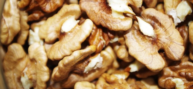 Las nueces  son el enemigo del cáncer de colon