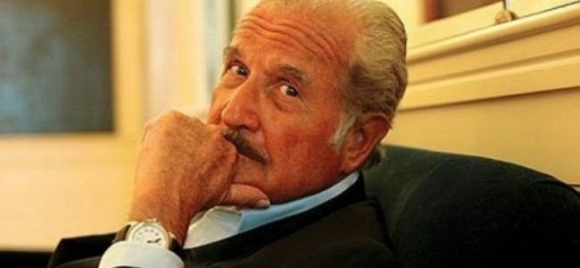 … vamos a cambiar la distribución de los muebles para nuestros padres. Carlos Fuentes