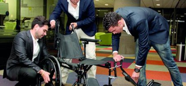 Silla de ruedas innovadora para los adultos mayores con problemas de movilidad